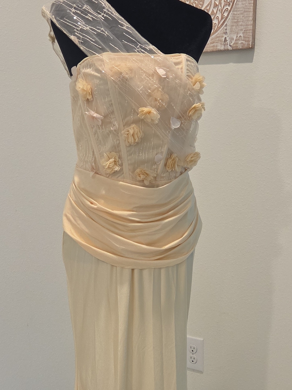 Strapless Floral-Appliqué Satin Gown - Picture 2 of 11